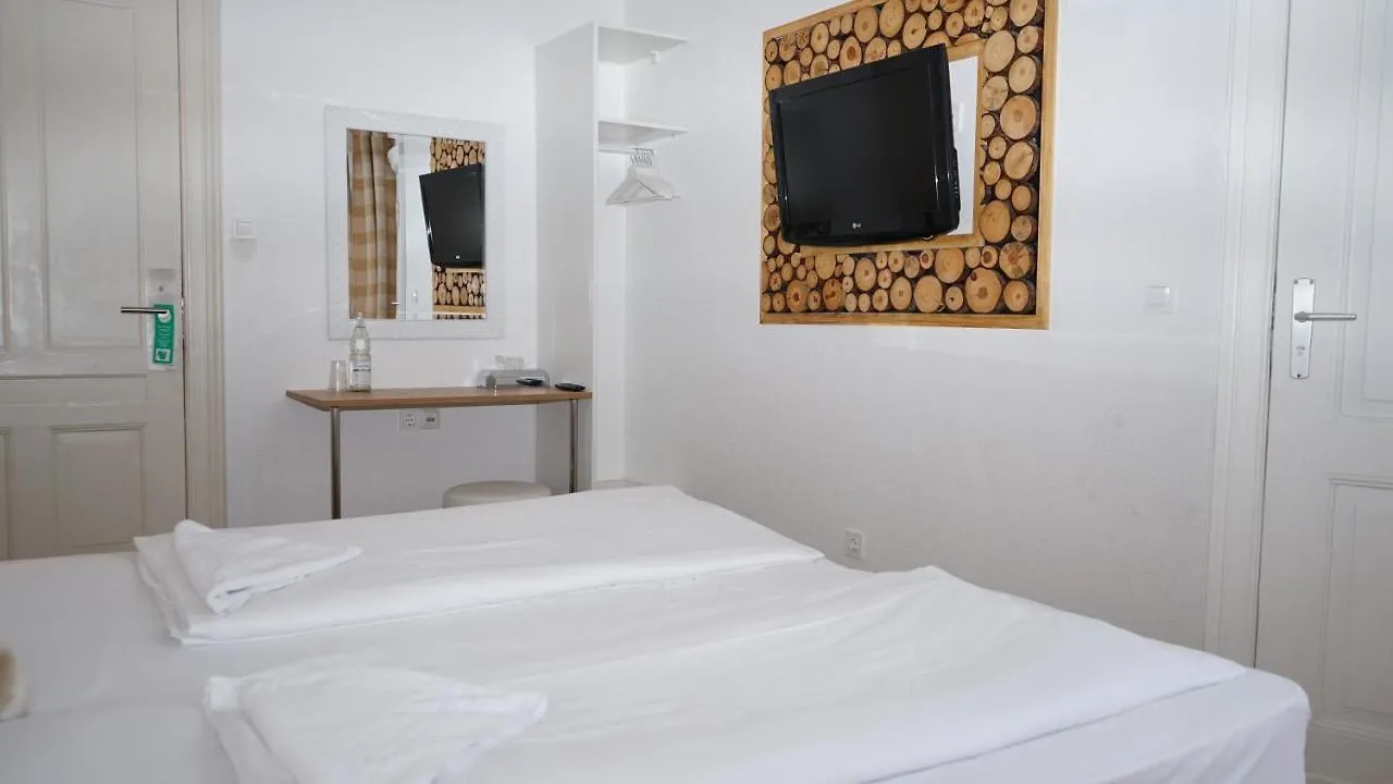 Hotel Comet Am Kurfuerstendamm Берлин